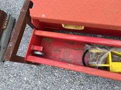 Unused AGT 2-Post Car Lift,
hydraulic lift,
8800# Capacity