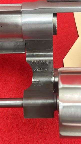 Smith & Wesson 629-4 44 Mag