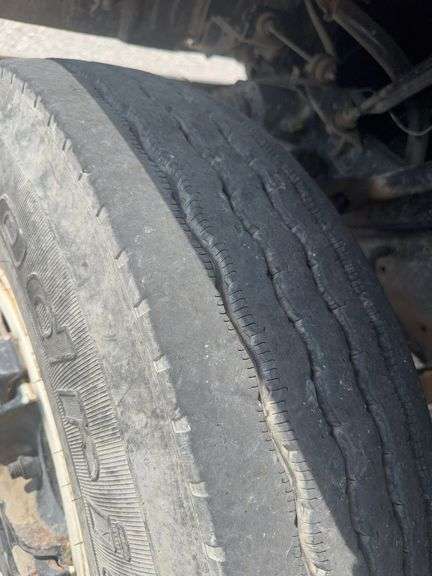 (TITLE) 1988 International S 2300 Tandem Grain Truck, 466 Diesel Engine, Air Brakes, Straight 7 Speed Transmission, 8’ Wide, 10’2” Tall, 26’ Long, Empty Weight Estimated 19,000-20,000#, 11R22.5 Tires (Good), Twin Screw, Spring Suspension ,Clutch And Front End Work Less Than 500 Miles Ago, 18’ Metal Grain Bed W/ Steel Floor (Nice), 64” Steel Sides, Single Post Hoist, Rust Free Frame And Cross Members,  Been Shedded Several Years, Great Tandem Truck, Miles Unknown’s