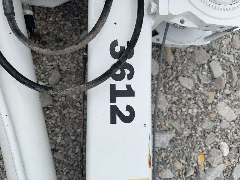 Lift Moore Truck Crane/Lift, 3600# @ 3 Feet Capacity, Model 3612, 15’ Reach, Hydraulic Over/ Electric, Hydraulic Hose Broken (Pictured)