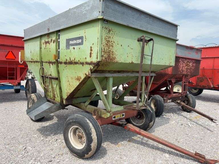 Parker 300 Bushel Gravity Wagon, Tires hold Air, Tread 20%, No Holes in Floor or Sides,