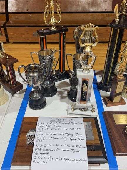 1992 4th Place Class 7AA IESA Regional Boys Track, 1927 ISCC 1st Prize 1st year Tpe Team, 1926 1st Place State Contests Typing, 1927 ISCC 1st Prize 2nd year Typing Team, No Date 2nd Place U of I Show Band Class B, 1999 1st Place Basketball Hillsboro Freshman, 1929 ISCC 1st Prize Typing Club Novice Team