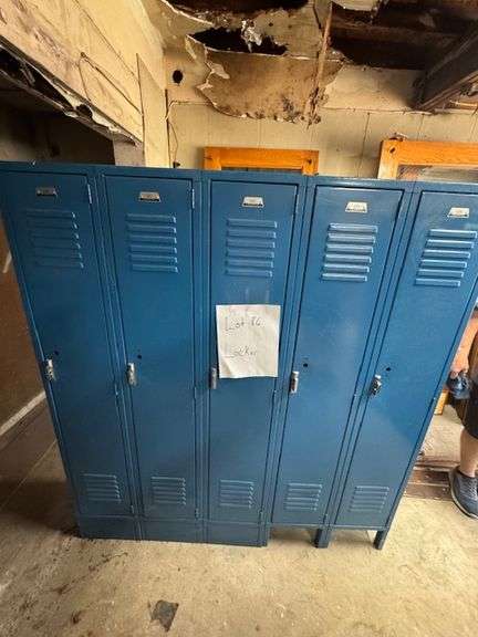 Blue lockers