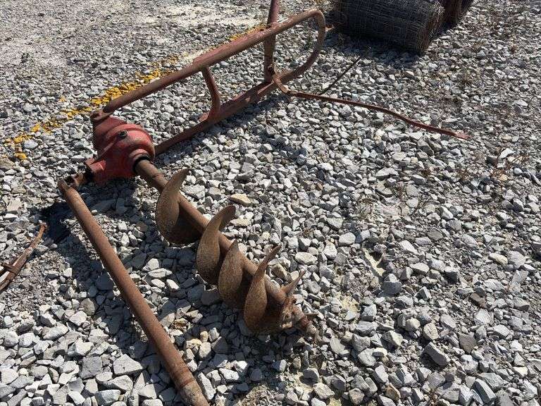 Ford Post Hole Digger 12”, missing half of pto shaft,