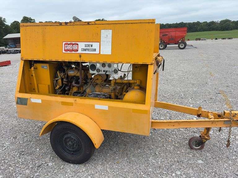 Gardner-Denver Company Air Compressor, Model # SPFGA, Serial # 607647, Ford Engine Model # 104GF-6005-A-S0-2450A, Starts and Runs,