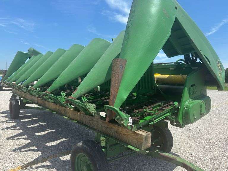 John Deere 893 Corn Head, 8 Row 30”, hydraulic Deck Plates, Row Cones, Gear Boxes Are Good (No Leaks), Single Point Hookup, Poly Snoots, Shedded, Slow Down Kit In Gathering Chains, Owner Bought 608. Sells With John Deere Shop Built Head Cart, Local Farmer Consignment. Randy Hinch 618 292-2615