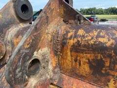 Balderson 68” wide 7 tooth Excavator Bucket, Came off a 330 Cat Trackhoe, has non shop welds, teeth are in good condition,