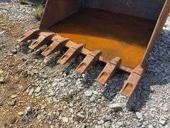 Balderson 68” wide 7 tooth Excavator Bucket, Came off a 330 Cat Trackhoe, has non shop welds, teeth are in good condition,