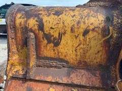 Balderson 68” wide 7 tooth Excavator Bucket, Came off a 330 Cat Trackhoe, has non shop welds, teeth are in good condition,