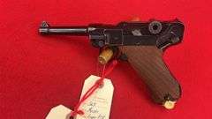 Luger P08 S/42 Mauser  9MM Pistol