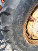 Allis Chalmers 6080 Tractor, 1984 Model Year, 2 Hydraulic Outlets, 3-Point, 540 and Small 1000 PTO, Factory Engine Crank Girdle,10.00-16SL Steer Tires That have Dry Cracks Between Treads, 18.4-34 Radial Rear Tires 40-50% Tread. Fender Radio Does Not Work,Can't Read Hourmeter, Consigner is Estimating Around 6,000 Hours.