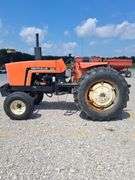 Allis Chalmers 6080 Tractor, 1984 Model Year, 2 Hydraulic Outlets, 3-Point, 540 and Small 1000 PTO, Factory Engine Crank Girdle,10.00-16SL Steer Tires That have Dry Cracks Between Treads, 18.4-34 Radial Rear Tires 40-50% Tread. Fender Radio Does Not Work,Can't Read Hourmeter, Consigner is Estimating Around 6,000 Hours.