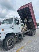 (TITLE) 1988 International S 2300 Tandem Grain Truck, 466 Diesel Engine, Air Brakes, Straight 7 Speed Transmission, 8’ Wide, 10’2” Tall, 26’ Long, Empty Weight Estimated 19,000-20,000#, 11R22.5 Tires (Good), Twin Screw, Spring Suspension ,Clutch And Front End Work Less Than 500 Miles Ago, 18’ Metal Grain Bed W/ Steel Floor (Nice), 64” Steel Sides, Single Post Hoist, Rust Free Frame And Cross Members,  Been Shedded Several Years, Great Tandem Truck, Miles Unknown’s