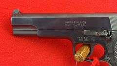 Smith & Wesson Model 4505 .45 Cal Pistol