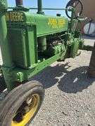 1937 John Deere B Tractor, Formerly Owned By Ray Hughes, Used As A Parade Tractor, 11.2 36 Firestone Rear Tires 90% Some Sidewall Dry Cracks, 5.5-16 SL Fronts (Dry Cracked) , Brakes Work, Pony Moto, Tractor Was Running When Parked, Fuel Tank Is Empty, Engine Is Free.