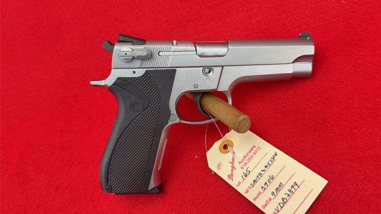 Smith & Wesson Model 5906