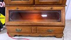 2 Door Glass Front Oak 10 Gun Locking Gun Cabinet (No Shipping On This Item))