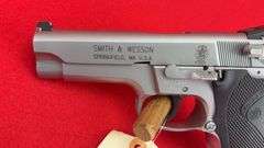 Smith & Wesson Model 5906