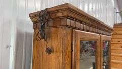 2 Door Glass Front Oak 10 Gun Locking Gun Cabinet (No Shipping On This Item))