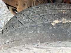 (TITLE) 1999 Chevrolet Blazer,  Touch 4 Wheel Drive, Starts And Runs, AM/FM CD Player, AUX Jack, Cruise Control, Power Steering, Push Button Rear Hatch, Rear Defrost, Leather Front Bucket Seats In Rough Condition, Center Counsel Is Broken, Hood Release Latch In Cab IS Broke, Back Hatch Opens, P235/75R15 Tires Approx 50% Tread, Body in Fair Condition Just Scratches and Losing Clearcoat and Some Minor Dents, 180,202 Miles, Does Have Dead Battery, Signed Title In Hand