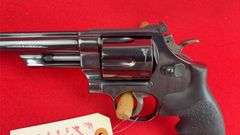 Smith & Wesson Model 29-2  .44 Magnum Caliber