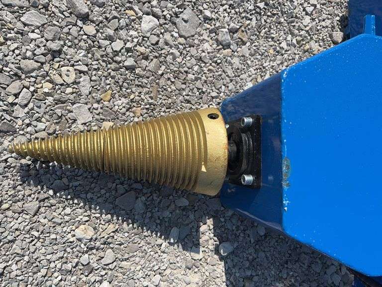 Unused GIYI Skid Steer Log Splitter, 43” Working Length,