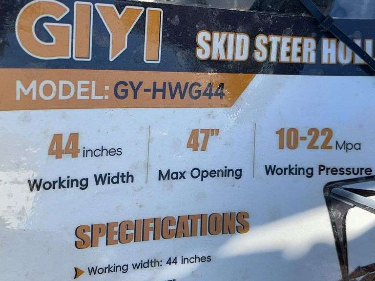 Unused GIYI Mini Skid Steer Hollow Wood Grabber, Model GY-HWG44, Working Width 44”, 10-22Mpa Working Pressure