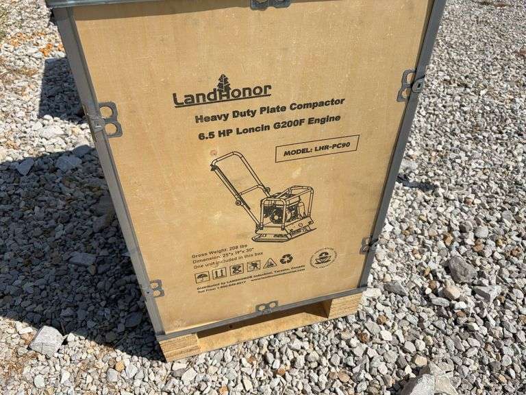 Unused Wuxi LandHonor Heavy Duty Plate Compactor, Vibratory compactor, Model LHR-PC90,
6.5 HP Gasoline Engine, 190 # Weight,
