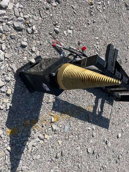 Unused GIYI Non-connected Wood Splitter, Model NWS38, Working Length 38”