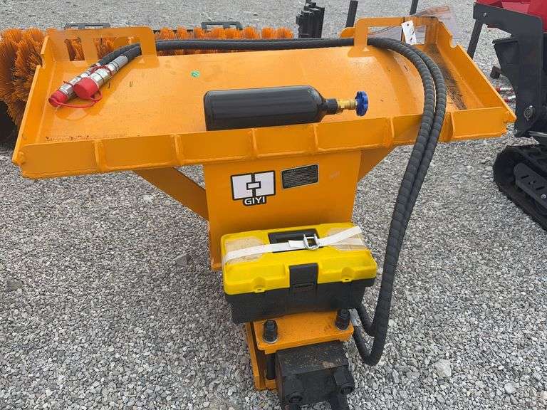 Unused MMS GIYI Skid Steer Pile Hammer, 47” Length, 3” Rod Diameter, Model # GY-AD680,