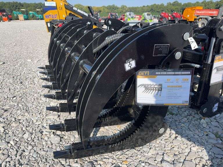Unused GIYI Skid Steer Curved Log Grabber, 45” Maximum Opening, 72” Width, 8 Teeth