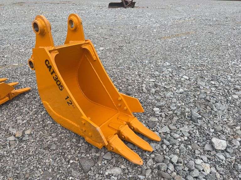Cat 305 12 “ Digging Bucket