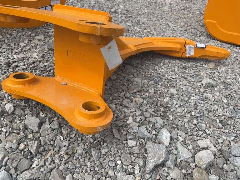 Cat 305 Single Tooth Ripper, 1 3/4” pin.