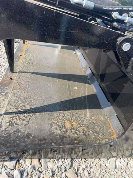 Unused GIYI Skid Steer Solid Bottom Grapple Bucket, Model PG72, 72” Working Width, 4 points on Grapple