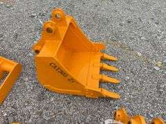 Cat 305 24“ Digging Bucket, 4 teeth,