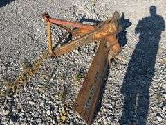 Woods 3 pt. 7’ Blade, good cutting edge, straight blade,