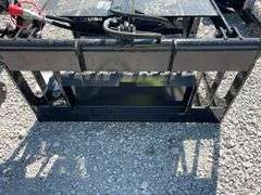 Unused GIYI Mini Skid Steer Hollow Wood Grabber, Model GY-HWG44, Working Width 44”, 10-22Mpa Working Pressure