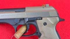 Beretta Model 96D .40 S&W