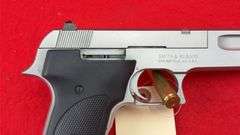 Smith & Wesson Model 2206 .22LR