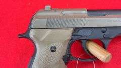 Beretta Model 96D .40 S&W