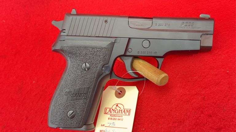 Sig Sauer P228 9MM Para