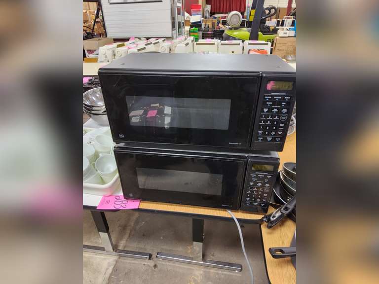 2 GE microwaves (untested) Lindsay Auctions & Realty LLC
