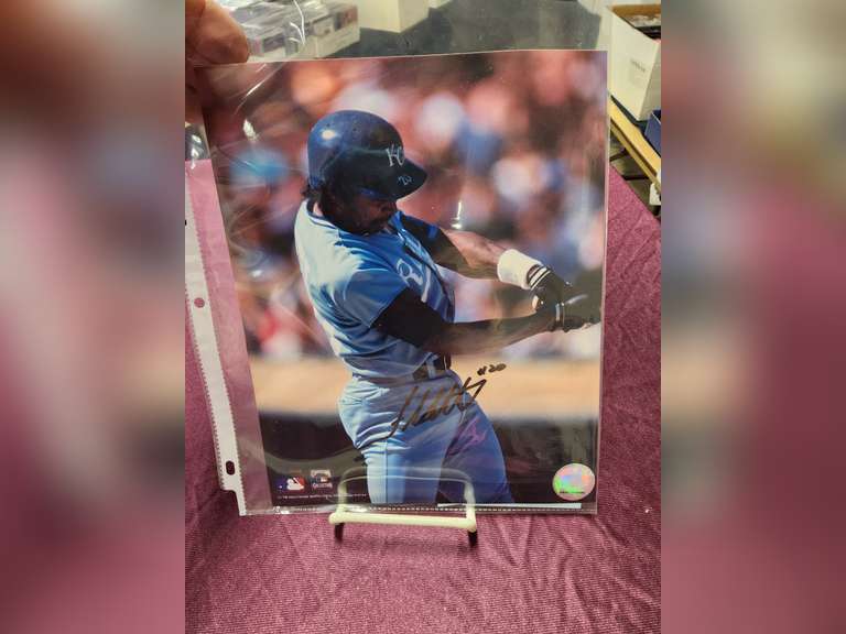 autographed 8x10 Frank White pic w/ certificate
