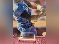 autographed 8x10 Frank White pic w/ certificate