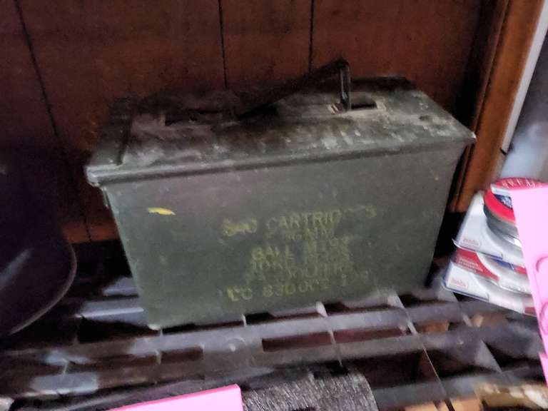 Metal ammo can