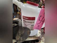 NEW 6qt measuring/dispensing jug & 13" boat prop