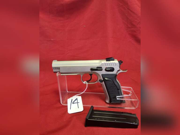 EAA Corp Mod: Witness (FT-IT 2019), 9mm pistol, Ser#: MT50314 , 4.75" brl, 1 mag, stainless finish, 98%