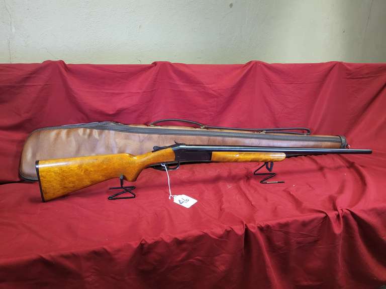 Winchester Mod: 840, 20ga single shot, Ser#: CE10541 , 2-3/4" & 3", 28" brl, soft case, full choke, 95%