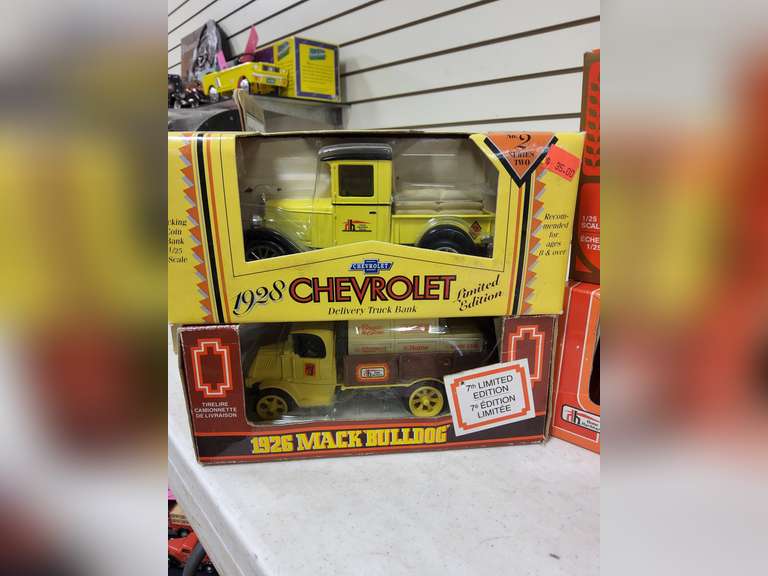 6 collectible coin banks SEE PICS