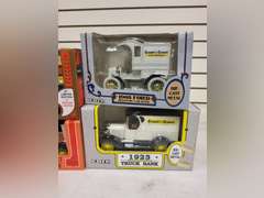 6 collectible coin banks SEE PICS